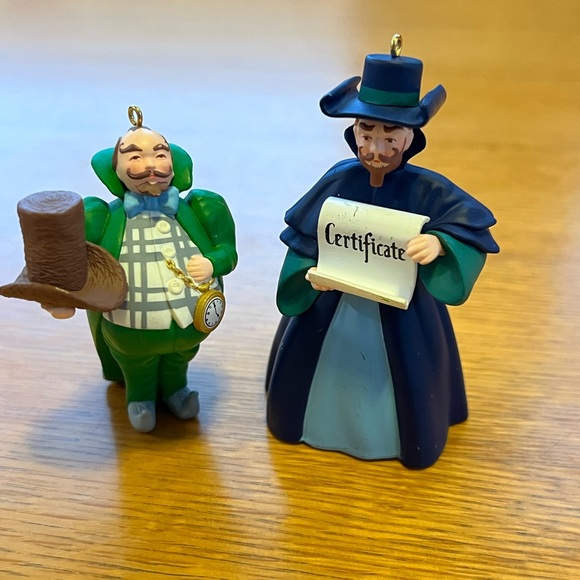 🎄Hallmark Keepsake Wizard of Oz, Munchkinland Mayor & Coroner 1998. Set of 2 - Picture 2 of 7